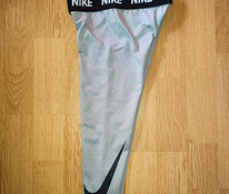 Nike retuusid 98-104 cm.