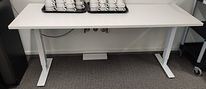 Механически регулируемый стол Isku, 20 шт, как новый