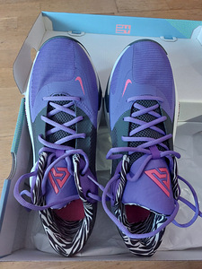 Nike Zoom Freak 4 size 45.5