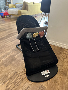 Кресло для ягненка Babybjorn