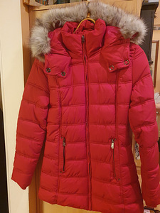 Новая зимняя куртка Orsay, размер 34
