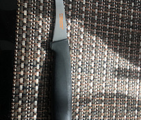 Fiskars нож для чистки овощей
