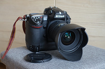 Nikon d2x + Tokina12-24 F4 - 600 .-