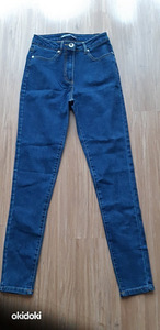 Продам новые джинсы с завышенной талией, размер S