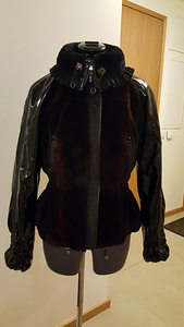 Кожаная куртка с натуральным мехом, размер S-M