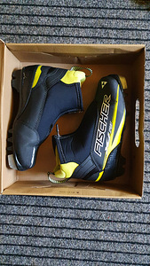 Лыжные ботинки Fisher no. 34 ННН