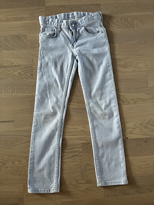Светло-голубые джинсы размер 122