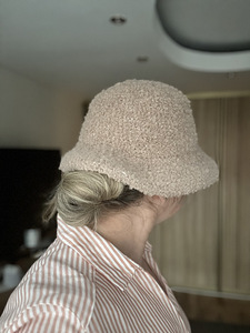 Kübar alpaka villast (kootud) / alpaca buckle hat