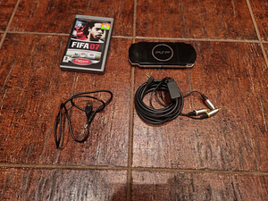 Sony Psp Slim 3000 + 4gb mälu psp Playstation portable