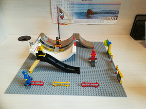 Lego skatepark