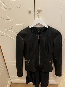 Mohito куртка из искусственной кожи+ платья