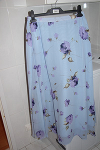 Женский костюм блузка-юбка нежного голубого цвета