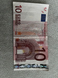 Банкнота номиналом 10 евро 2002 года.