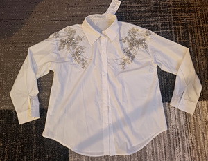 Новая белая рубашка с камнями р.M/L