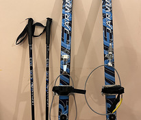 Детские лыжи и палки, лыжи 130см, лыжные палки 65см.