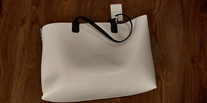 Tommy Hilfiger Iconic Signature Tote Bag in Bright White