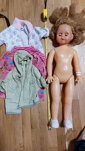 Большая кукла и одежда