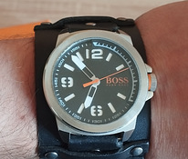 Оригинальные мужские часы Hugo Boss.