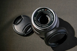 Fujifilm Fujinon XF 35mm f/2 R WR objektiiv, hõbedane