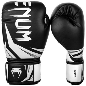 Боксерские перчатки Venum 12 унций + бинты Venum 4 м