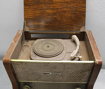 Старинный радиограммофон под реставрацию