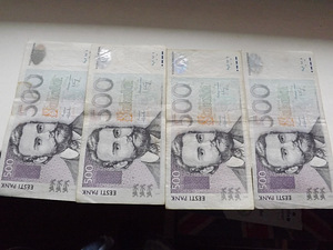 Банкноты Эстонии номиналом 500 крон, лот 4 шт. 2000 г.
