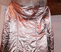 Зимняя куртка размер М