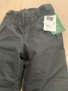 Новые спортивные утеплённые брюки , рост 140-146