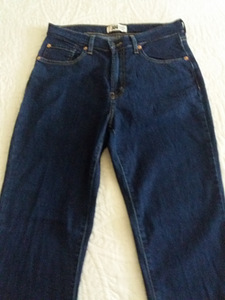 Женские классические джинсы, высокая талия. Размер 32/32.