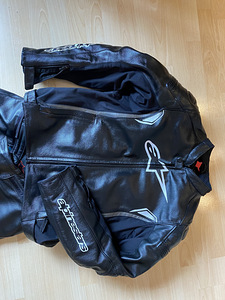 Alpinestars комбинезон размер 58 куртка, штаны 56