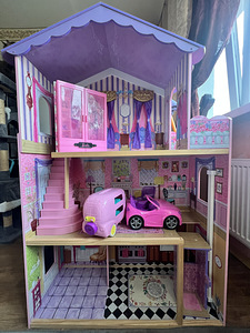 Дом для Barbie