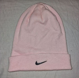 Nike müts naistele