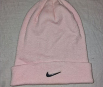 Nike müts naistele