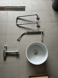 Набор для ванной комнаты (ванна+унитаз+раковина+и т.д.)
