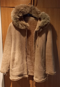 Женская зимняя кожаная куртка (44-46 размер)