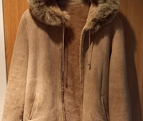 Женская зимняя кожаная куртка (44-46 размер)