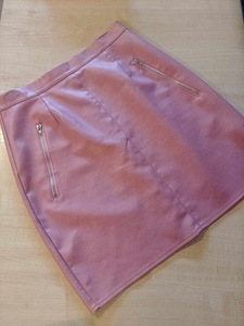 Розовая юбка из искусственной кожи