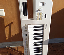 Klaviatuur (keytar) Roland Lucina AX-09