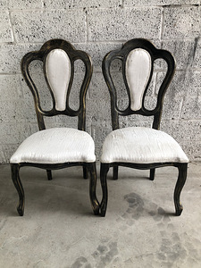 2 стула в стиле рококо