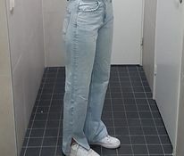Джина трикотажные джинсы с завышенной талией и разрезами