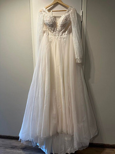 Pulmakleit , свадебное платье
