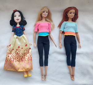 Barbie yoga ja Lumivalgeke Hasbro/ Барби йога и Белоснежка