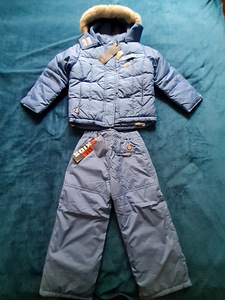Комплект(куртка,пух+штаны)д/дев.на 5лет,голубой