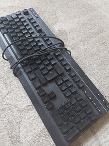 Игровая клавиатура HyperX Alloy Core RGB. Примечание: у клав