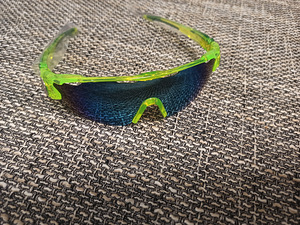 Спортивные очки зеленые унисекс