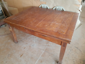 Антикварный стол