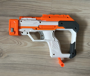 Продается приклад NERF с встроенным пистолетом