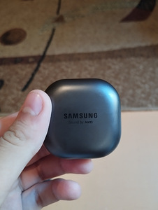 Продам кейс от Samsung galaxy buds live