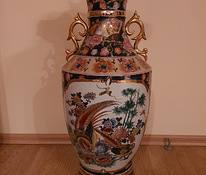 Красивая напольная ваза на китайскую тематику