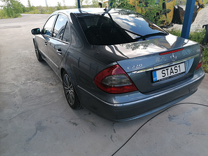 Мерседес w211 2.1 125kw (8 фото из 9)